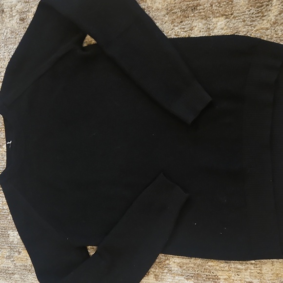 Lululemon Athletica Black Crew Neck Sweater - Picture 2 of 5